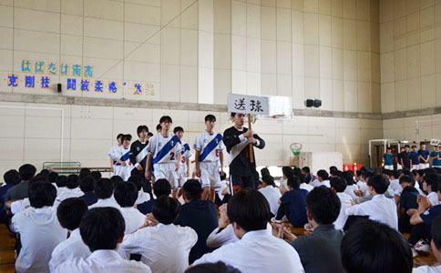 入場10